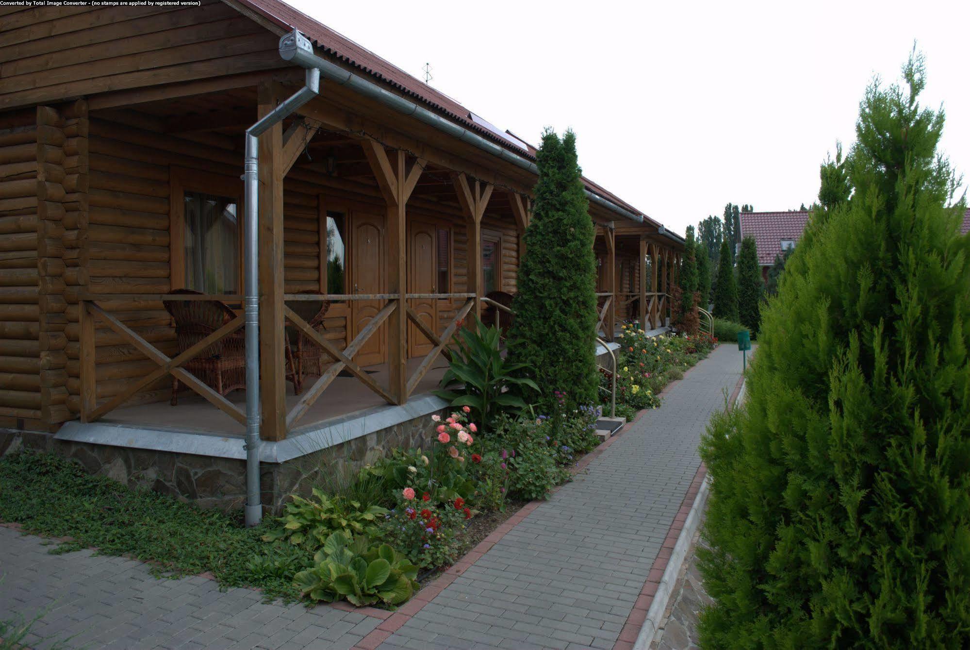 Hotel Europe Uzhhorod Exterior photo