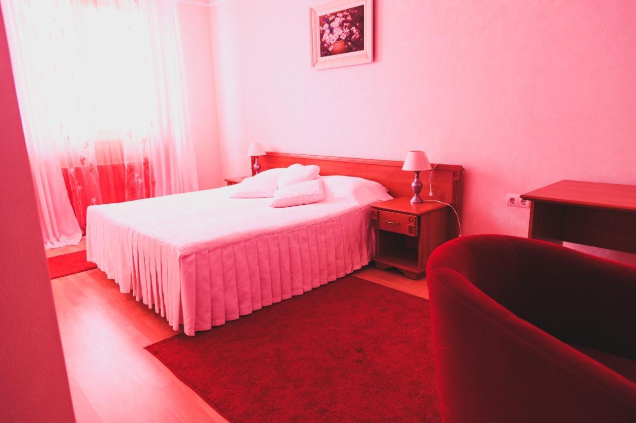 Hotel Europe Uzhhorod Exterior photo